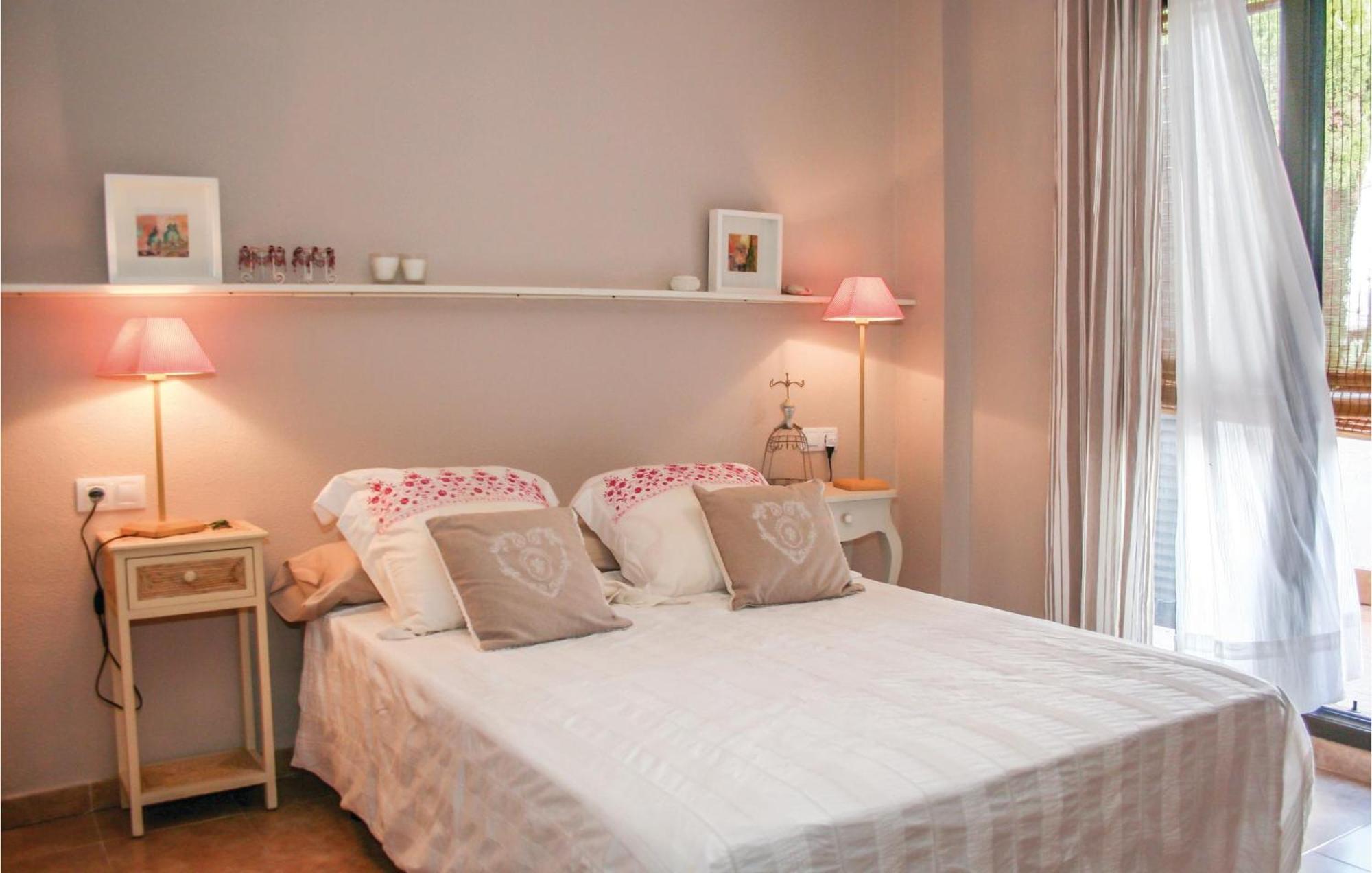 Beautiful Apartment In Alcossebre With Kitchen Bagian luar foto